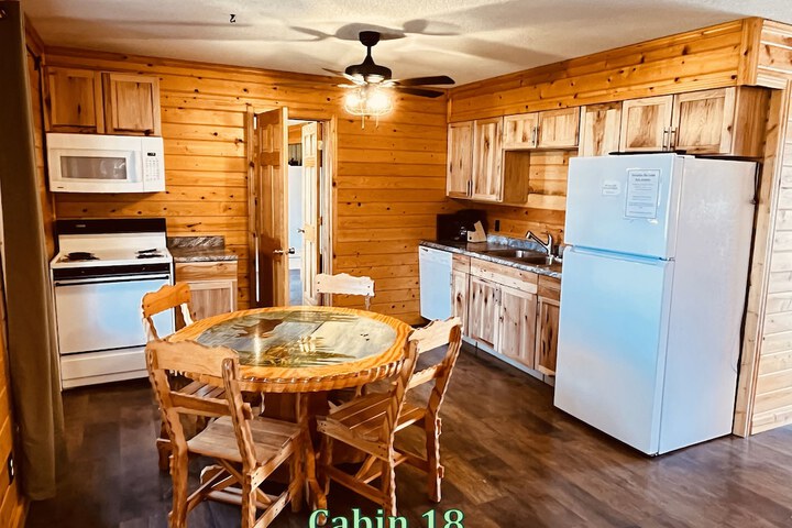 Horseshoe Bay Lodge