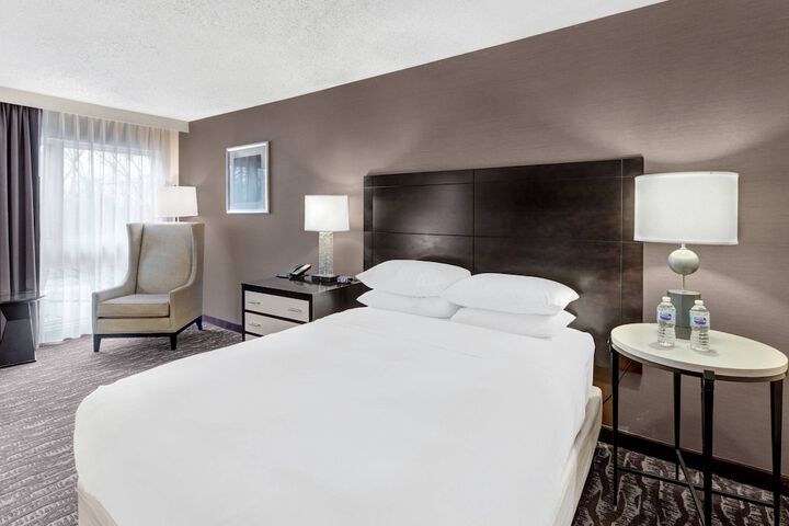 Room 12 of 27