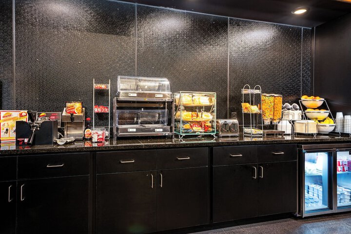 Cobblestone Hotel & Suites - Lynden