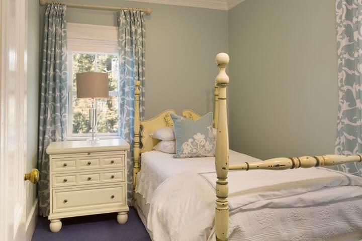 Room 14 of 31