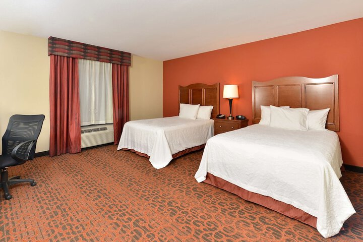 Hampton Inn Clinton IA