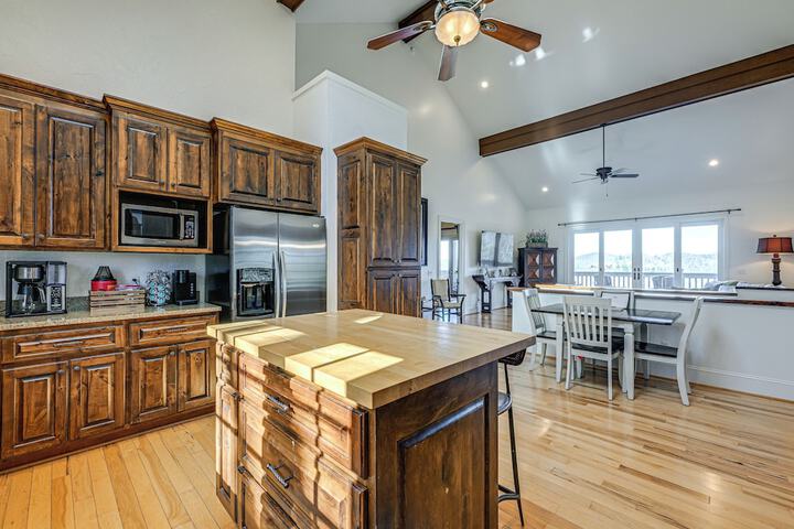 Water Views! Group-friendly Lake Glenville Home
