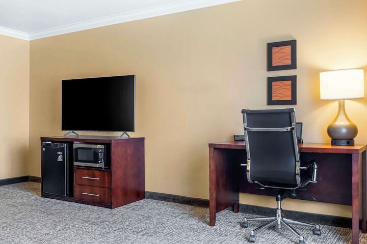 Room 40 of 62
