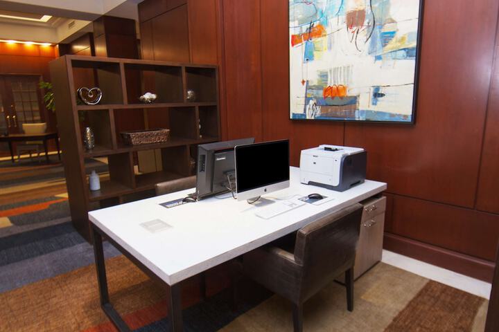 Business Center 59 of 59