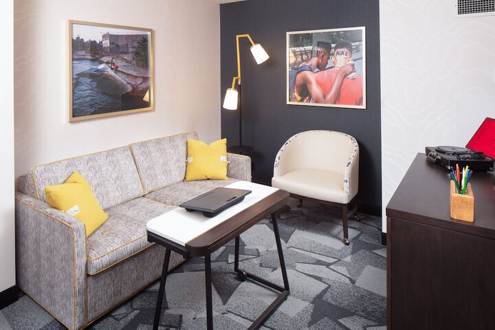 Room 60 of 74