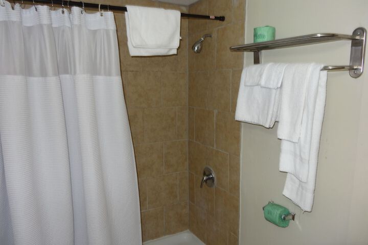 Room 10 of 15