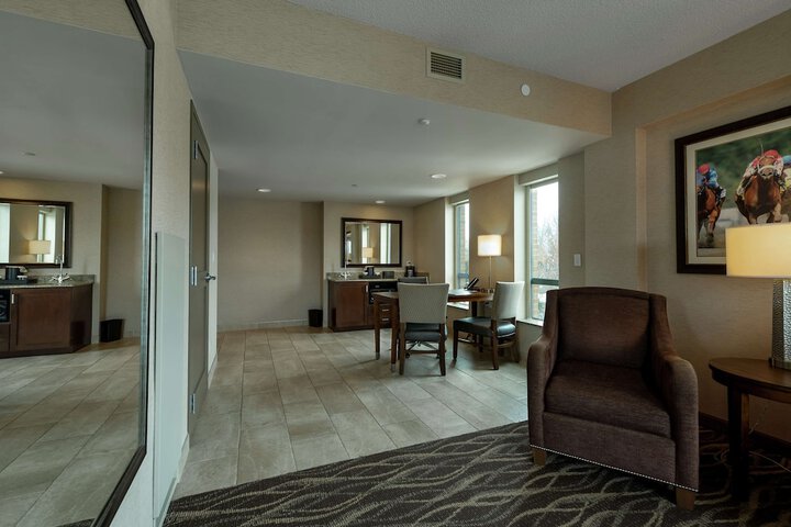 Room 16 of 39