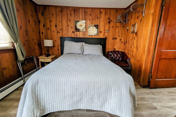 Room 123 of 140
