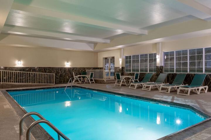 Pool 2 of 29