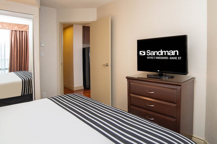 Room 34 of 47