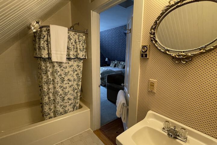 Room 20 of 53