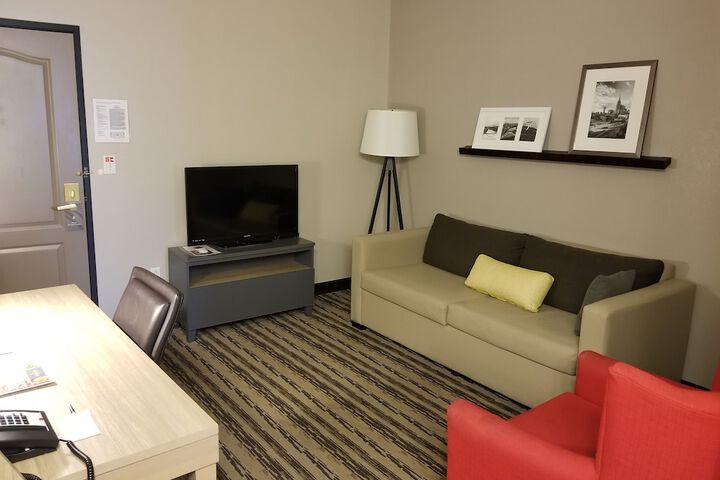 Room 22 of 33