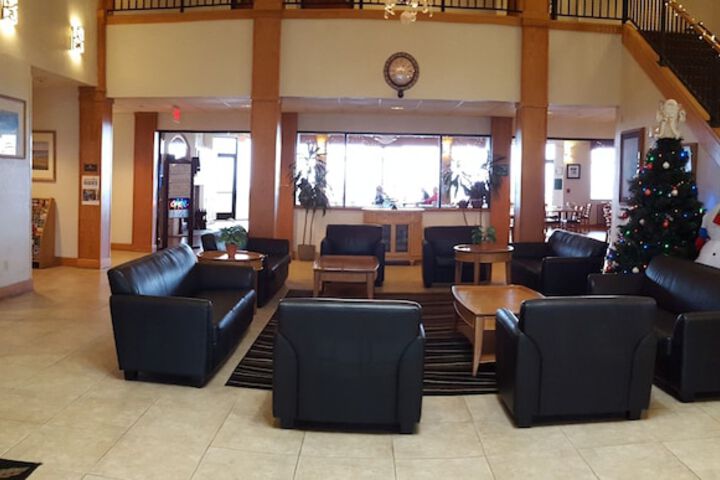 Business Center 53 of 55