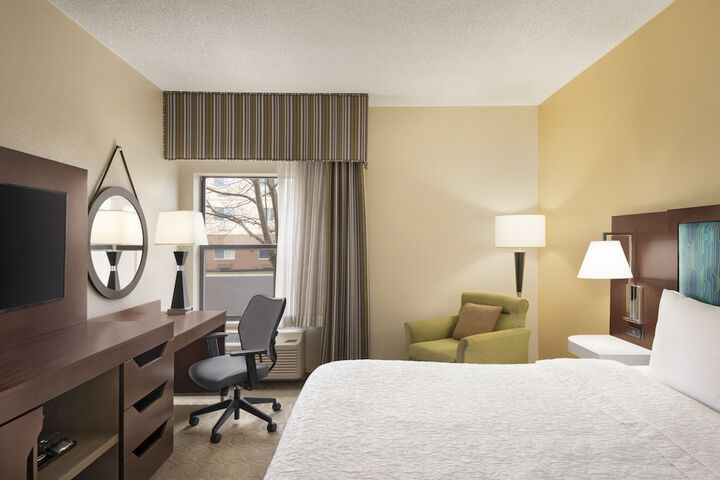 Room 11 of 40