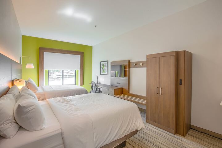 Holiday Inn Express & Suites Gulf Shores by IHG