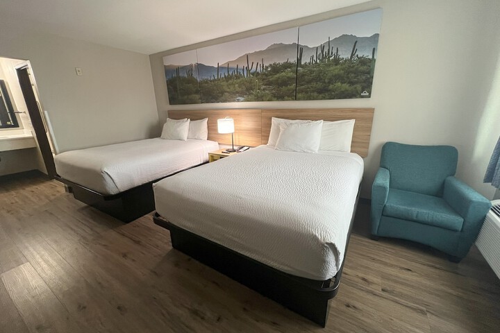 Room 28 of 28