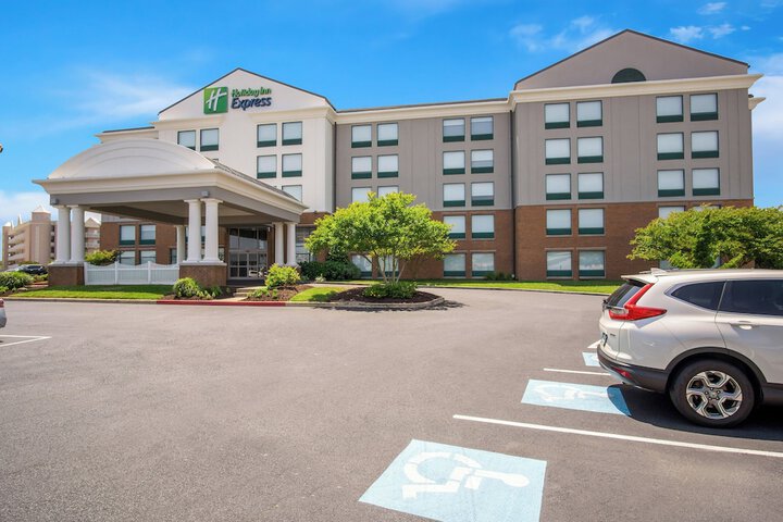 Hotel 11 of 49