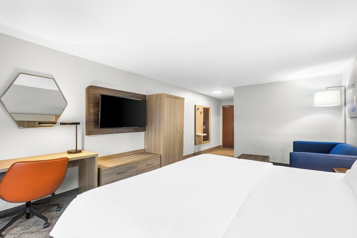 Room 19 of 45