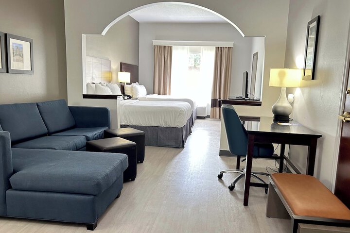 Room 15 of 23