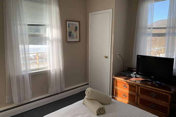 Room 13 of 29