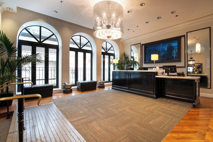 Hotel 11 of 65