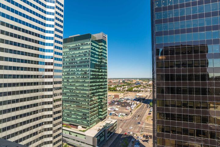 Sandman Signature Edmonton Downtown Hotel