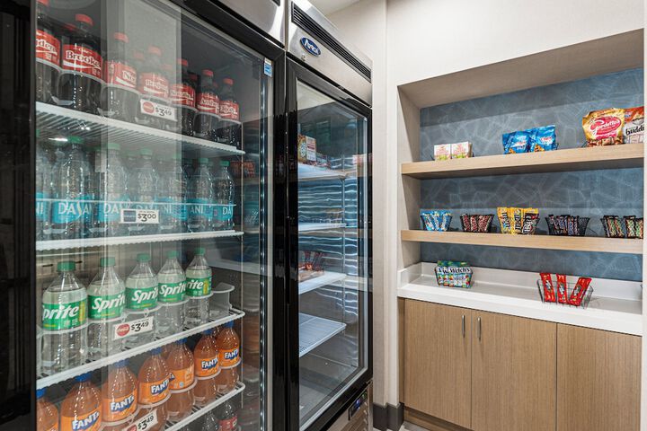 Holiday Inn Express & Suites Buford NE - Lake Lanier by IHG