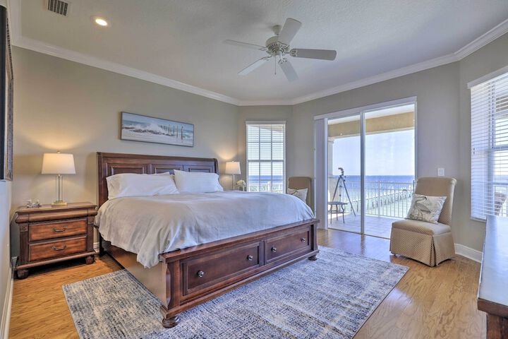Waterfront Gem w / Pool & Dock in Apollo Beach