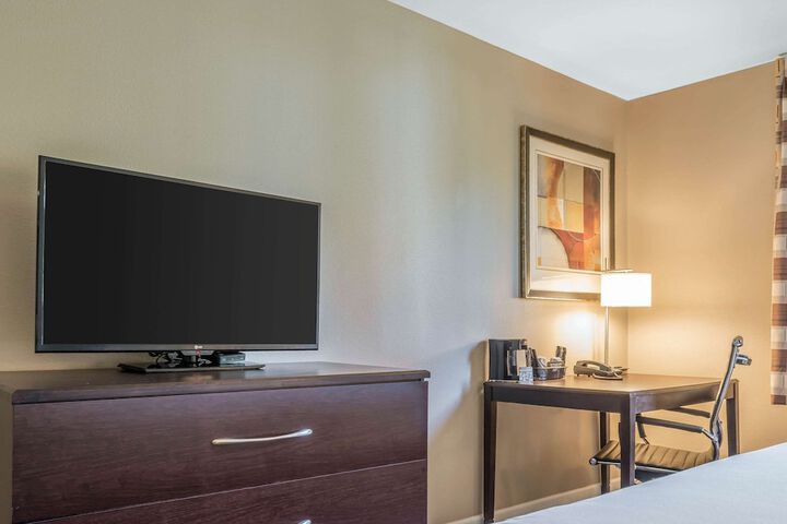 Room 29 of 39