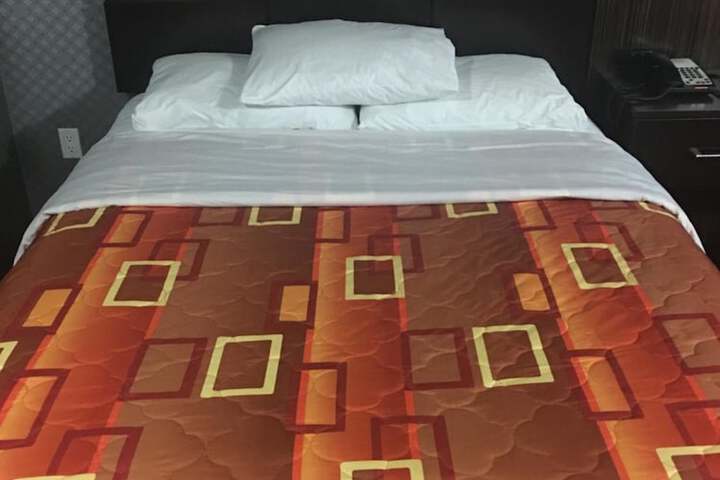 Room 33 of 57