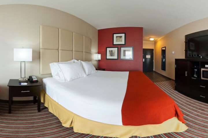 Room 10 of 31