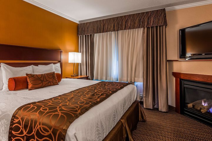 Best Western Plus Landmark Inn