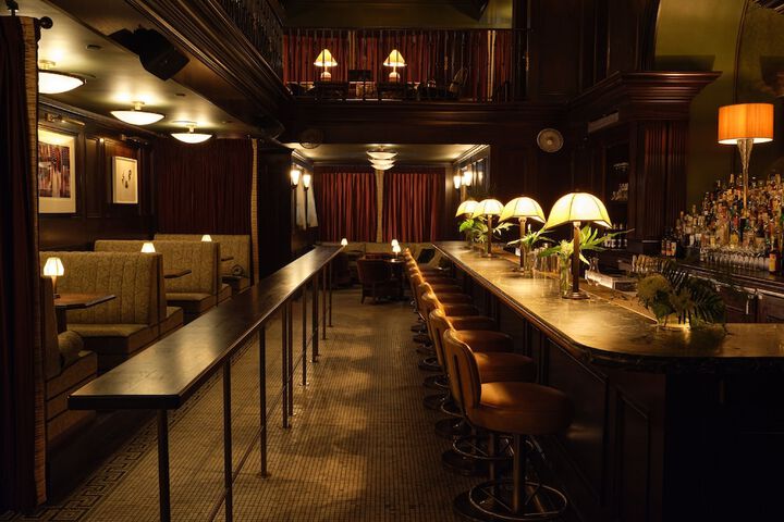 Lounge 63 of 73