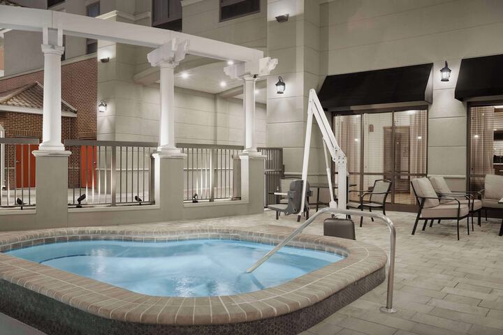 Homewood Suites by Hilton Jacksonville Downtown-Southbank