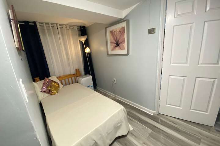 Nice 2 bedroom Apt With Patio