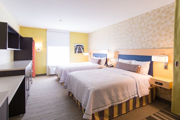 Room 20 of 38