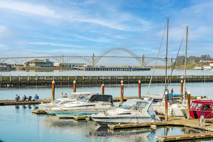 Embarcadero Resort Hotel & Marina