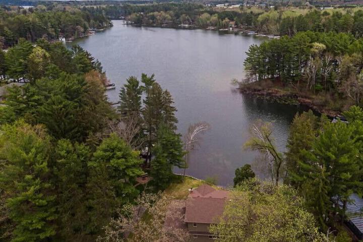 Lake House Family Vacation - Sleeps 12 Dock Kayaks Paddle Boards