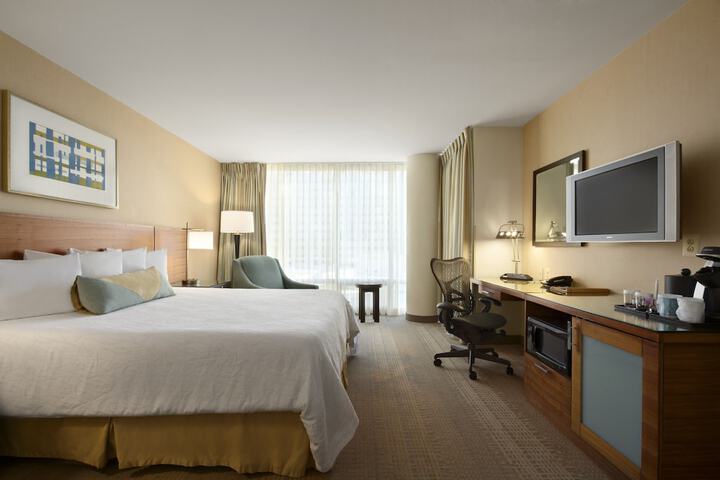 Room 17 of 32