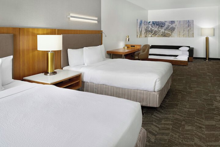 SpringHill Suites by Marriott Detroit Metro Airport Romulus