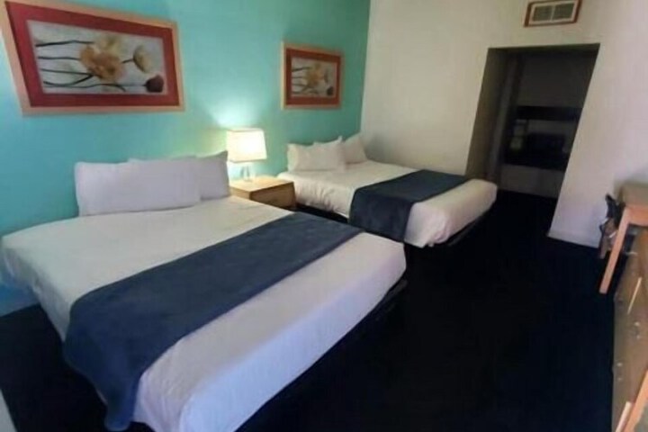 Room 52 of 67