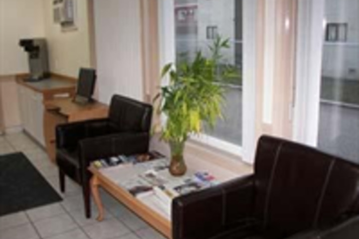 HOWARD JOHNSON KELOWNA