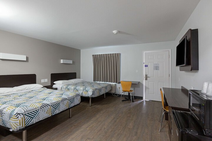 Room 20 of 34
