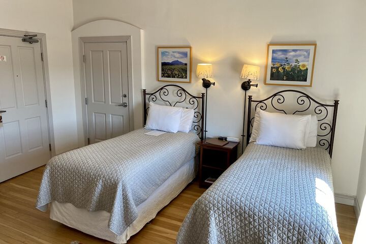 Room 18 of 49