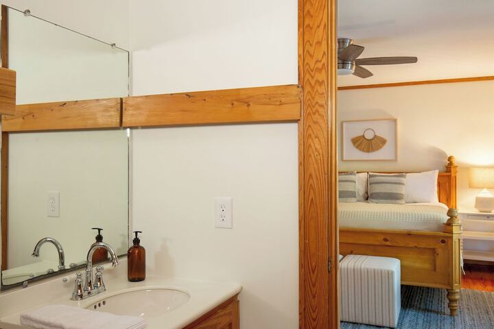 Raven by Avantstay Entertainers Dream w / Pool Hot Tub, Game Room! 9 Brs!