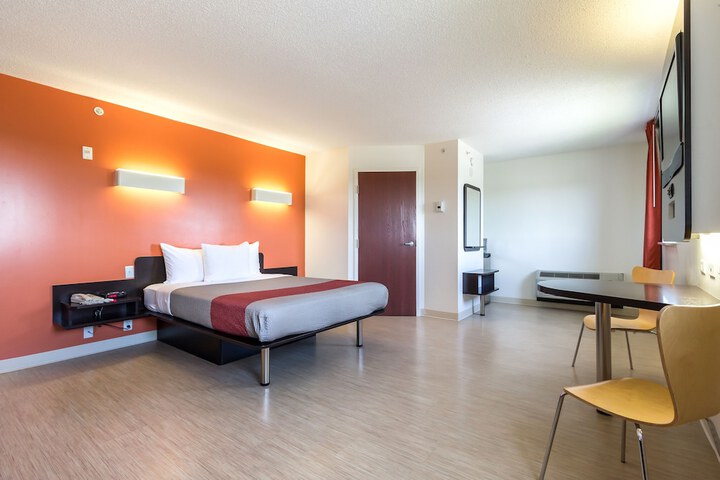 Room 56 of 75