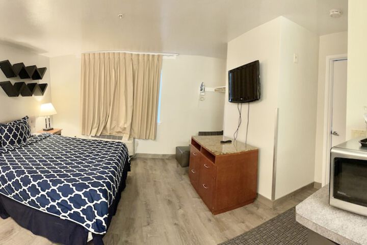 Americas Inn & Suite