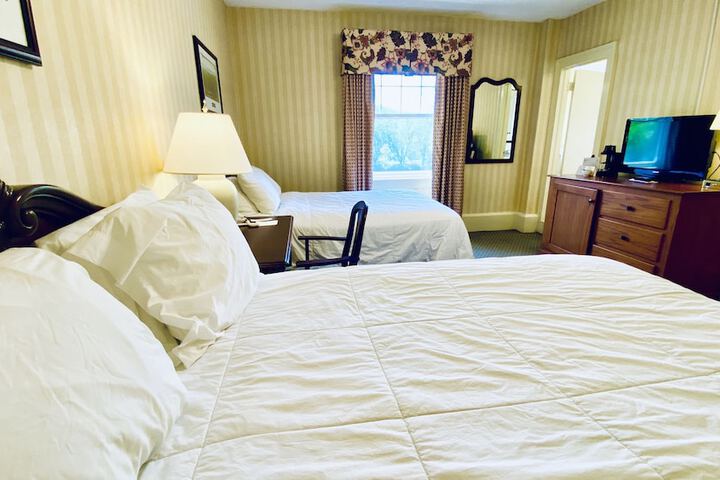 Room 42 of 114