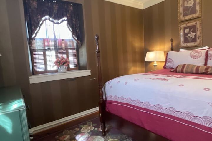 Room 47 of 74
