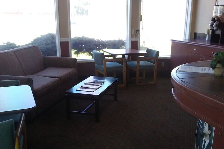 Hotel Interior 13 of 33